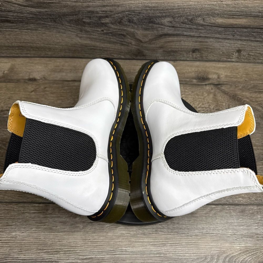 Dr Martens 2976 Smooth Leather White Chelsea Boots Women’s Size 10 - Picture 3 of 8